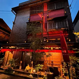  Apartment Benidaruma - Dango Japan